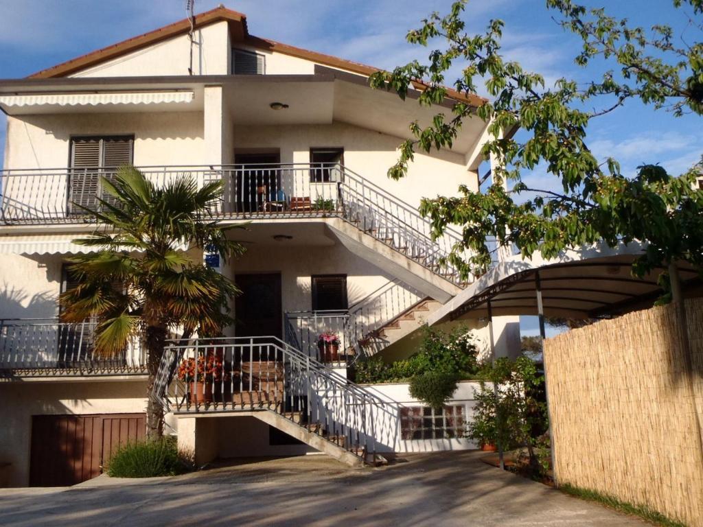 Apartments Jurisevic Умаг Экстерьер фото