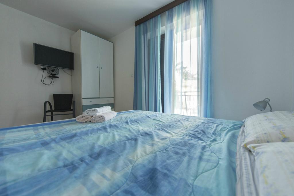 Apartments Jurisevic Умаг Экстерьер фото