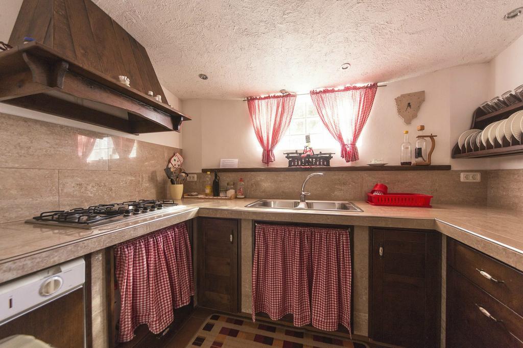 Apartments Jurisevic Умаг Экстерьер фото